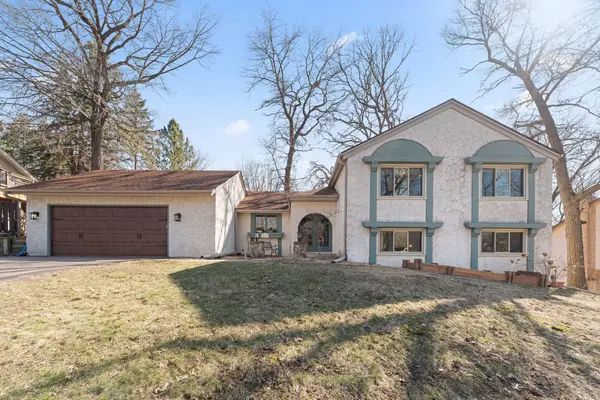 8119 Lower 129th Court, Apple Valley, MN 55124