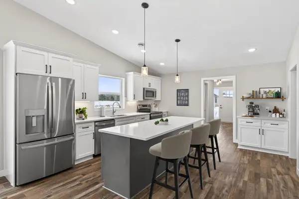 31720 Madison Road, Lindstrom, MN 55045