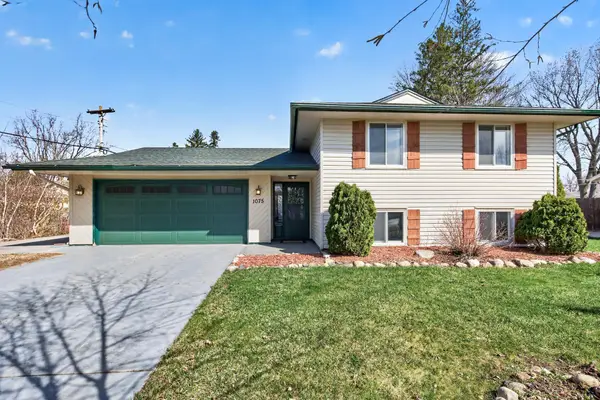 1075 Lowell Drive, Apple Valley, MN 55124