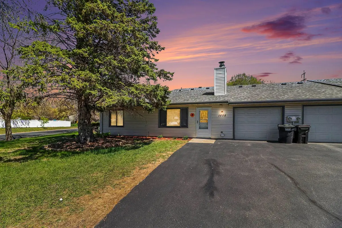 1608 106th Avenue Nw, Coon Rapids, MN 55433 - #1