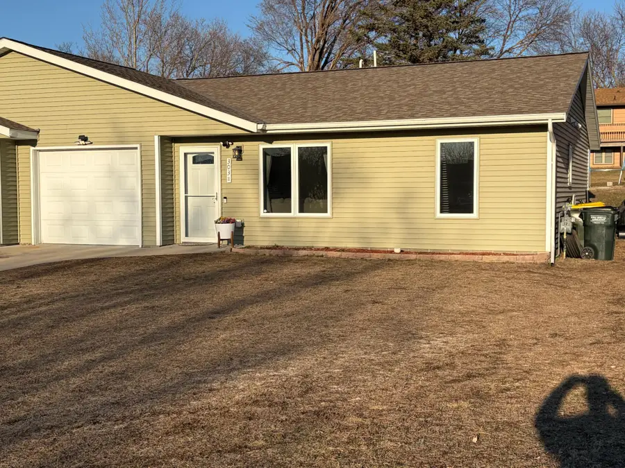 303 Quince Street Sw #B, New London, MN 56273 - #2