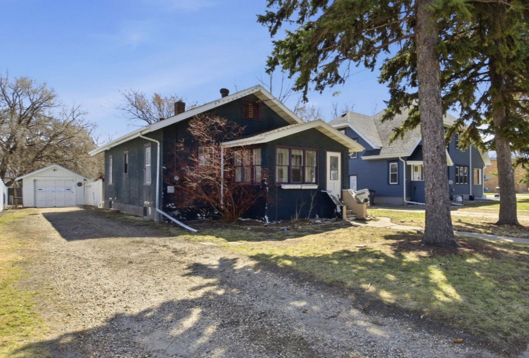 512 10th Street N, Moorhead, MN 56560 - #1