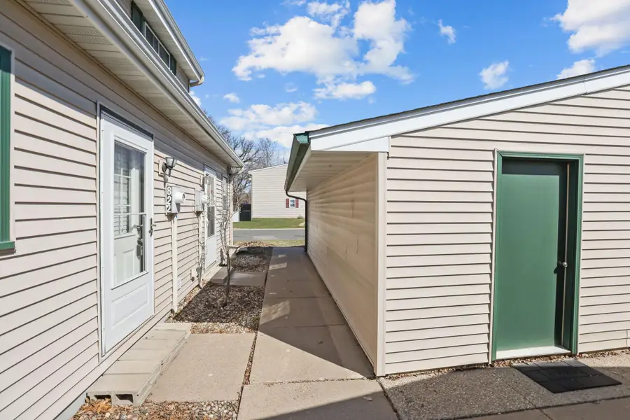 822 Woodgate Drive, Vadnais Heights, MN 55127 - #2