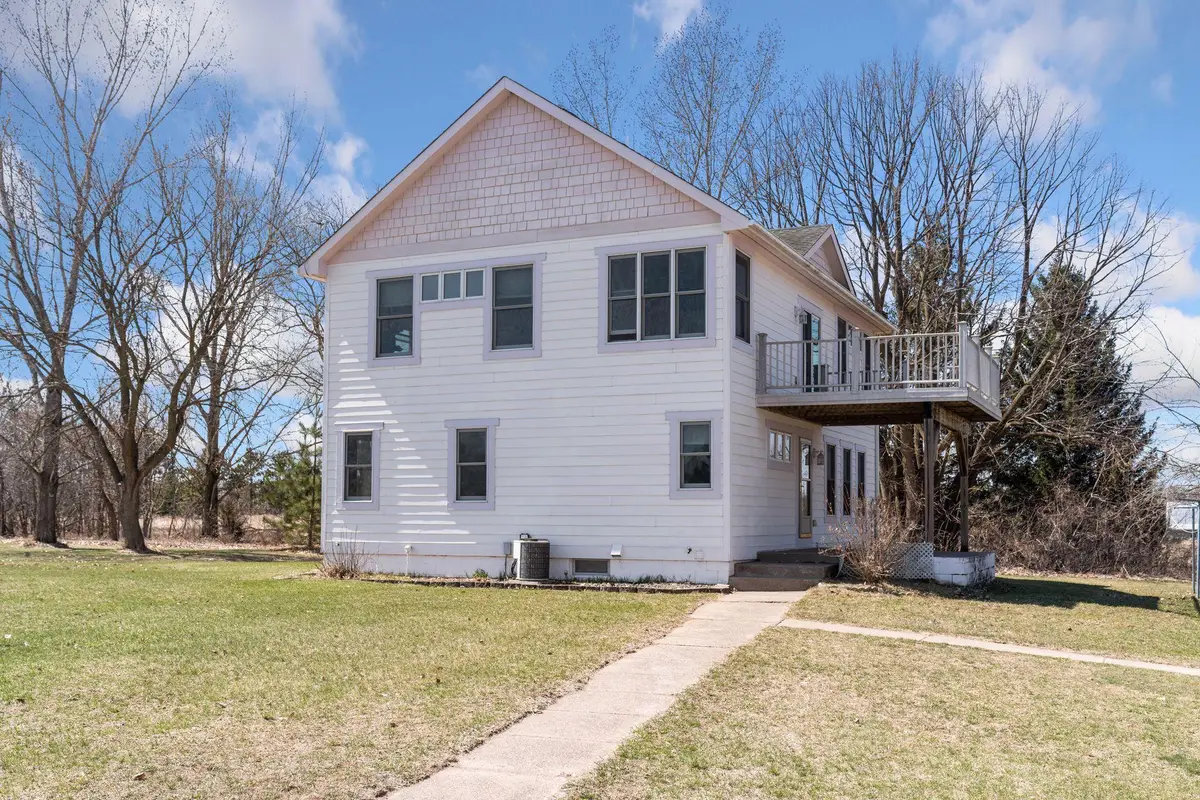 13368 382nd Street, Lindstrom, MN 55045 - #1