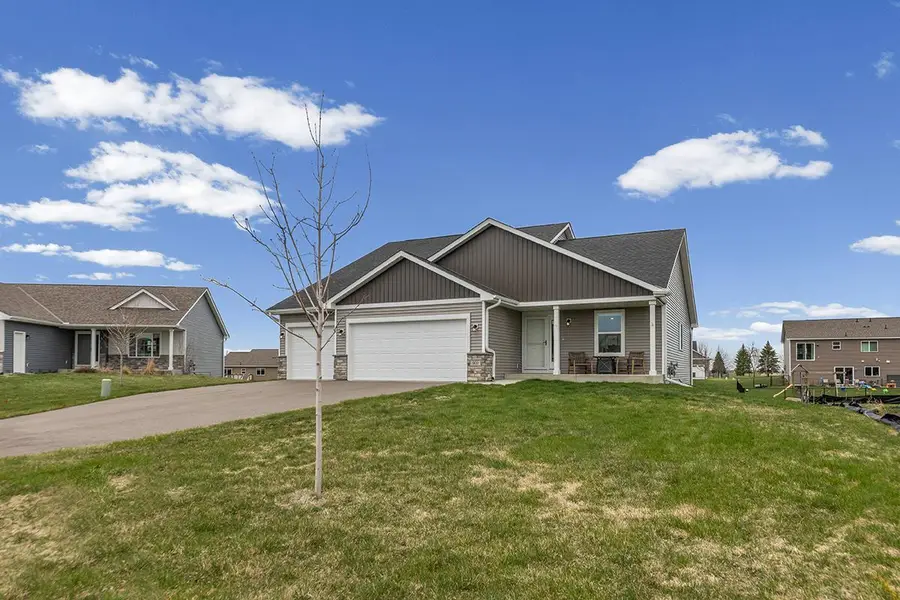 909 Emily Court Ne, Montgomery, MN 56069 - #3