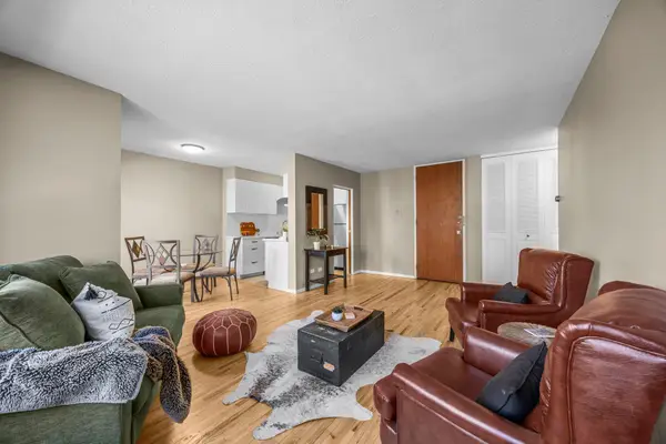2928 Dean Parkway #3E, Minneapolis, MN 55416