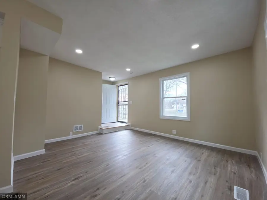 853 Conway Street, Saint Paul, MN 55106 - #3