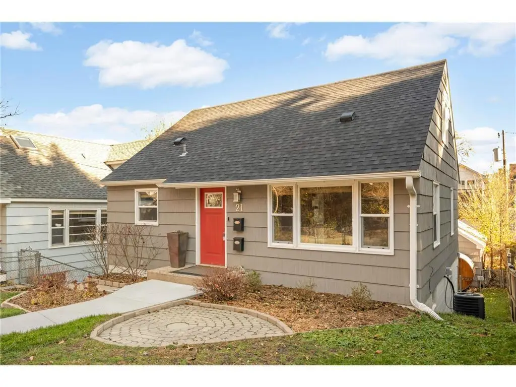 21 Russell Avenue S, Minneapolis, MN 55405 - #1