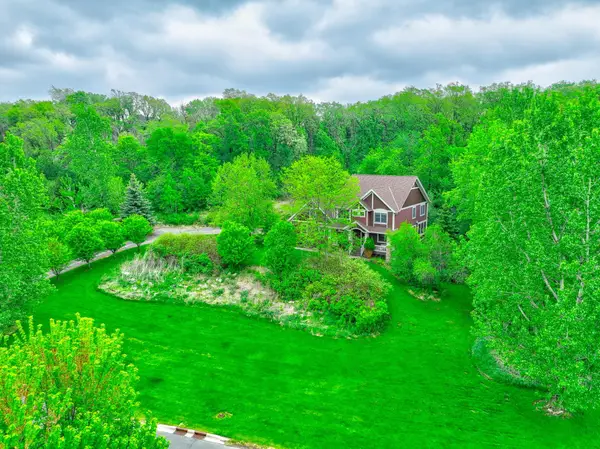 317 Meadow Ridge Court, Hudson, WI 54016
