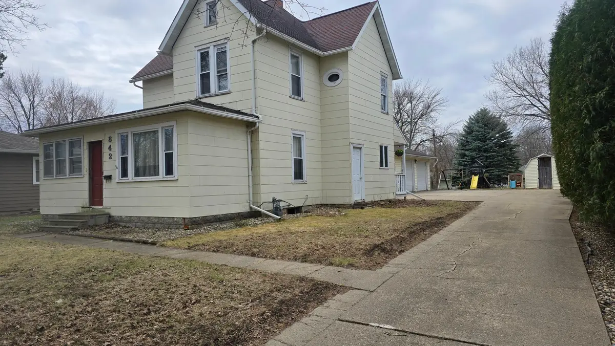 842 S Prairie Avenue, Fairmont, MN 56031 - #1