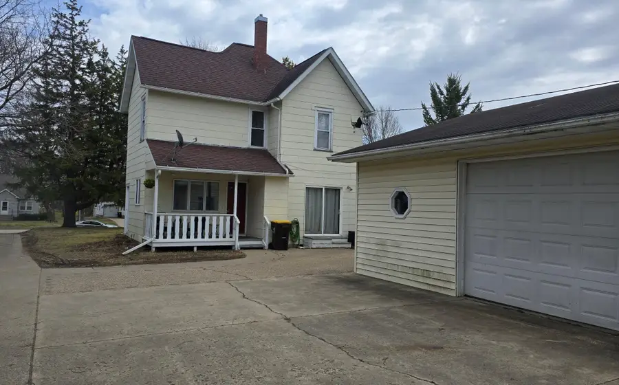 842 S Prairie Avenue, Fairmont, MN 56031 - #3