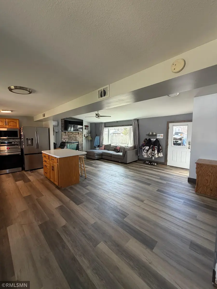 216 S Marshall Avenue, Litchfield, MN 55355 - #2