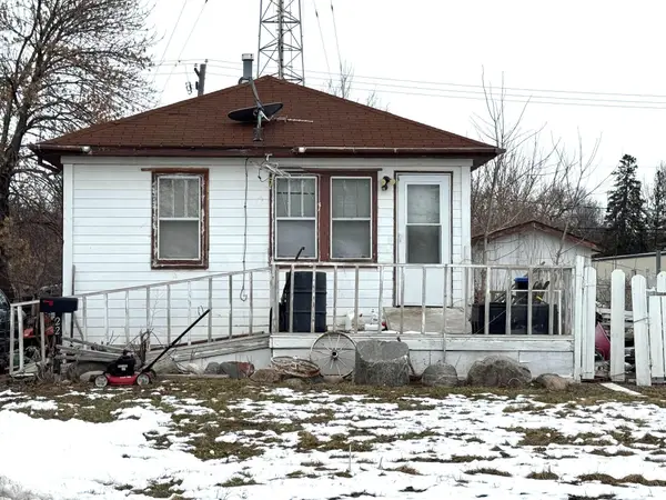 228 1st Avenue W, West Fargo, ND 58078