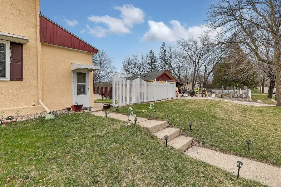 525 13th Street Sw, Willmar, MN 56201 - #3