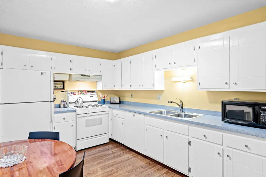 4000 Foss Road #204, Saint Anthony, MN 55421 - #3