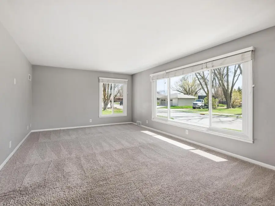 701 1st Street Ne, New Prague, MN 56071 - #3