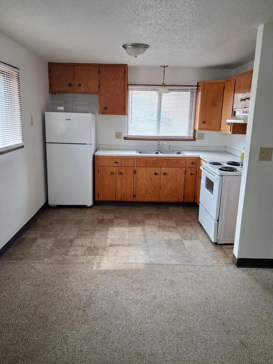 1105 11th Street N, Fargo, ND 58102 - #2