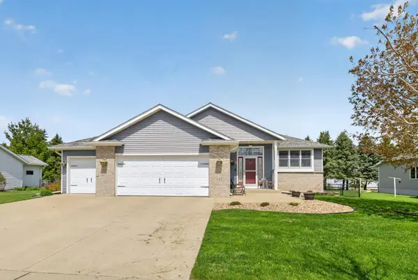 945 Golfers Court Se, Rochester, MN 55904