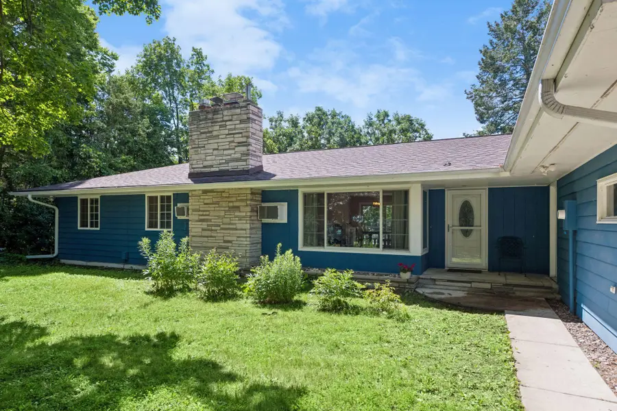 4569 Shoreline Drive, Spring Park, MN 55384 - #2