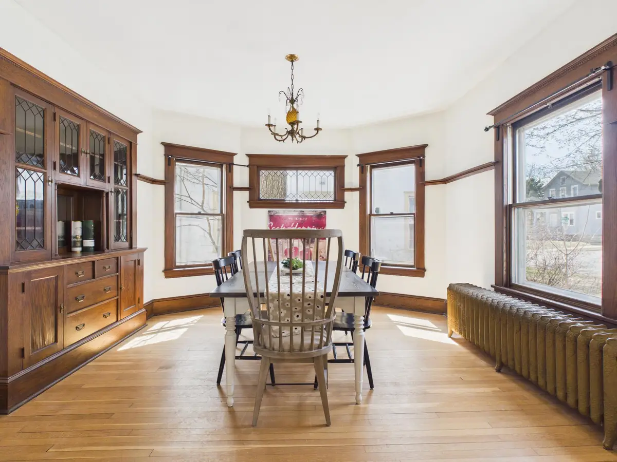 1008 Grotto Street N, Saint Paul, MN 55103 - #1