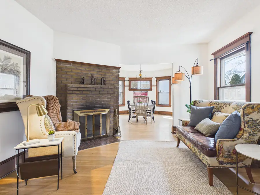 1008 Grotto Street N, Saint Paul, MN 55103 - #2