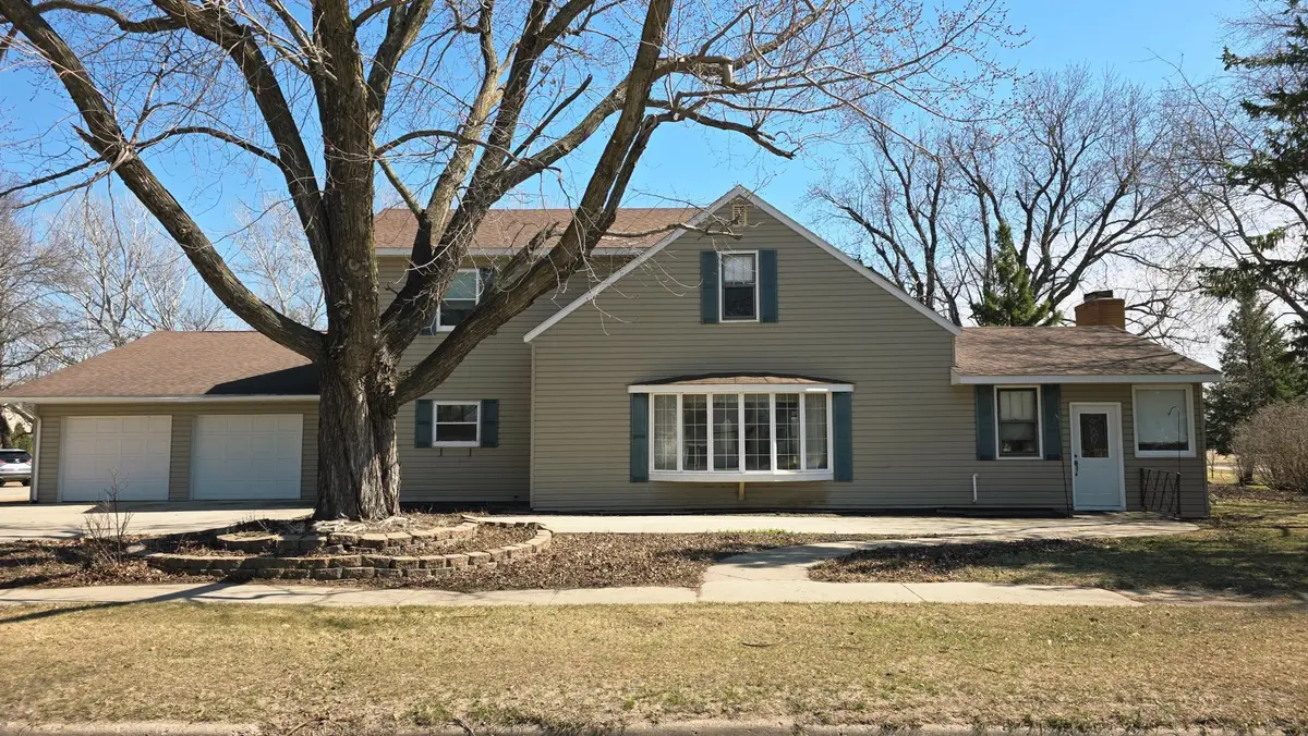 535 W 1st Street, Cottonwood, MN 56229 - #1