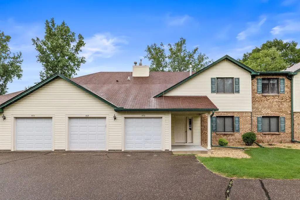 971 Heritage Court E #204, Vadnais Heights, MN 55127 - #1
