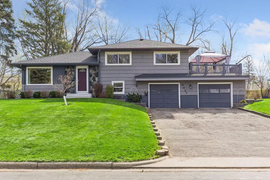 9037 Emerson Avenue S, Bloomington, MN 55420 - #3