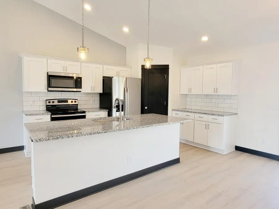 1116 11th Avenue Se, Waseca, MN 56093 - #3