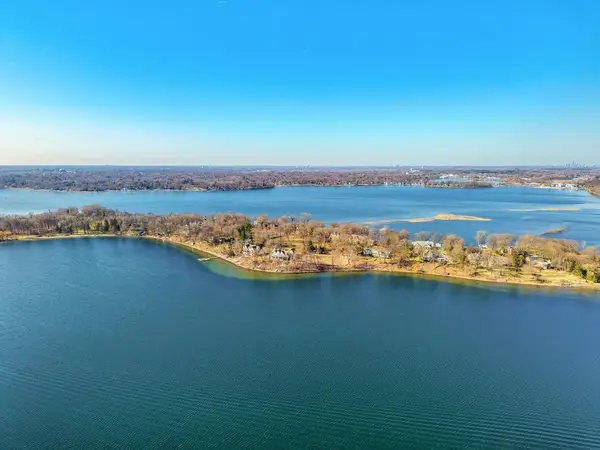 2515 Manitou Island, White Bear Lake, MN 55110