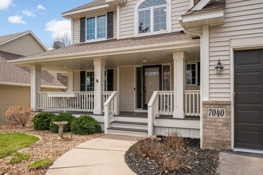 7040 Isleton Avenue S, Cottage Grove, MN 55016 - #3