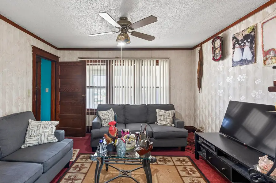 790 Geranium Avenue E, Saint Paul, MN 55106 - #2