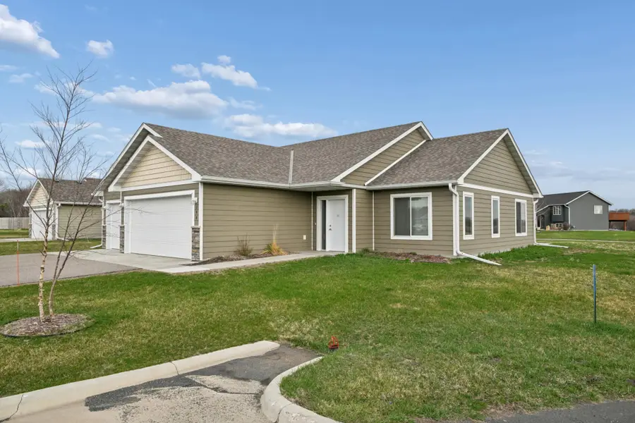 108 Spirit Path Nw, Arlington, MN 55307 - #2