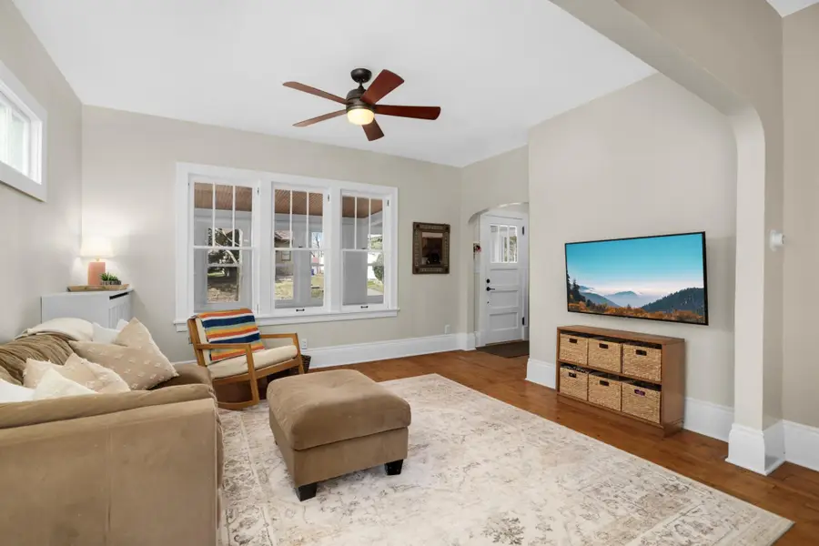 258 Hamline Avenue S, Saint Paul, MN 55105 - #3