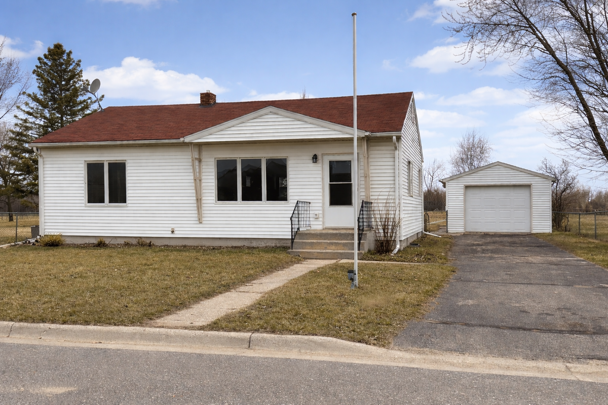 924 Colfax Avenue Sw, Wadena, MN 56482 - #1