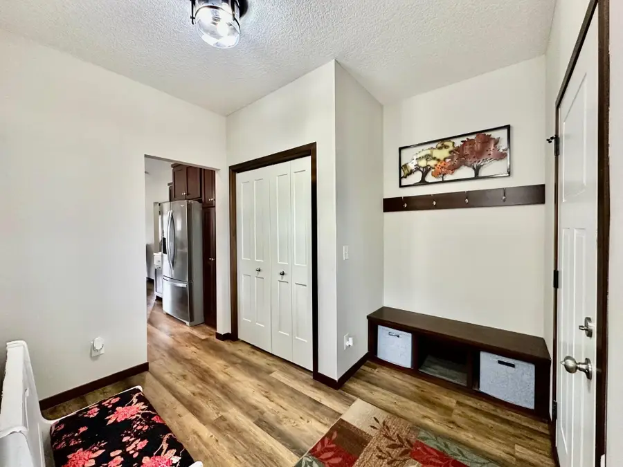 215 8th Avenue Ne, Isanti, MN 55040 - #3