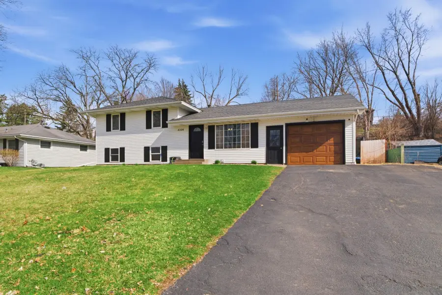 8226 Hillside Trail S, Cottage Grove, MN 55016 - #2