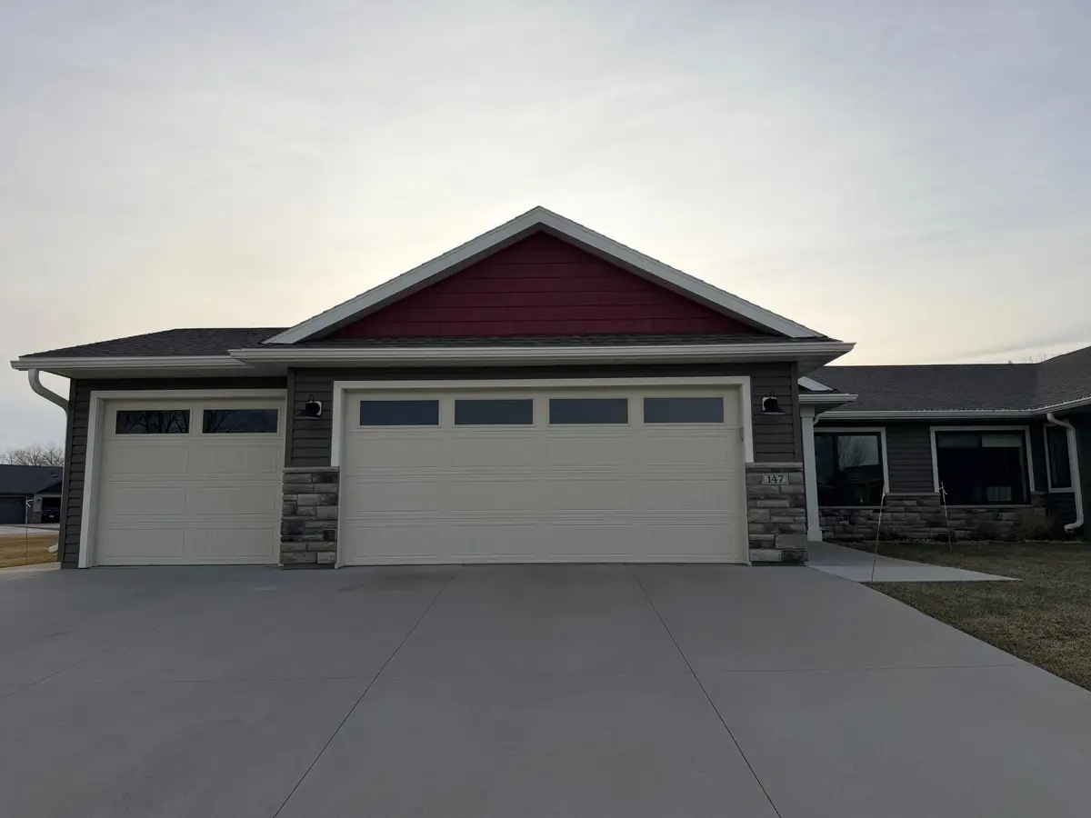 147 Highland Circle, Zumbrota, MN 55992 - #1