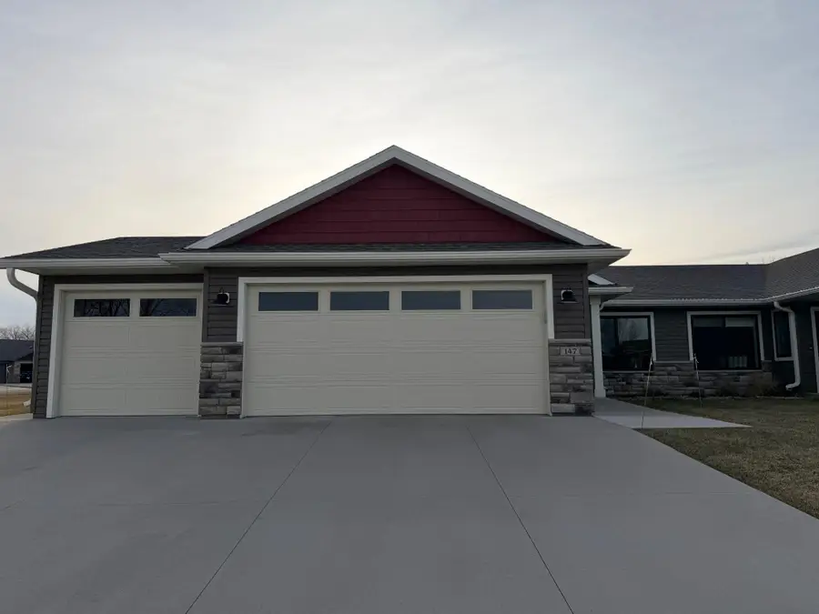 147 Highland Circle, Zumbrota, MN 55992 - #2