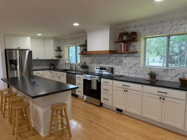 1682 State Highway 11 Se, Baudette, MN 56623