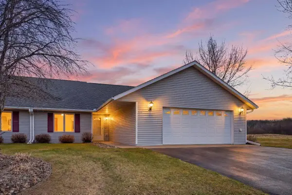 320 Willink Drive, Baldwin, WI 54002