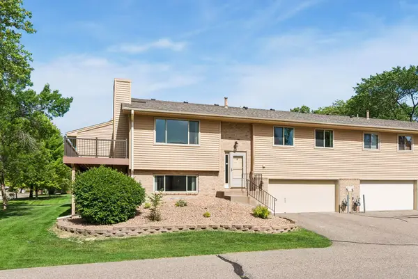 12945 45th Avenue N, Plymouth, MN 55442