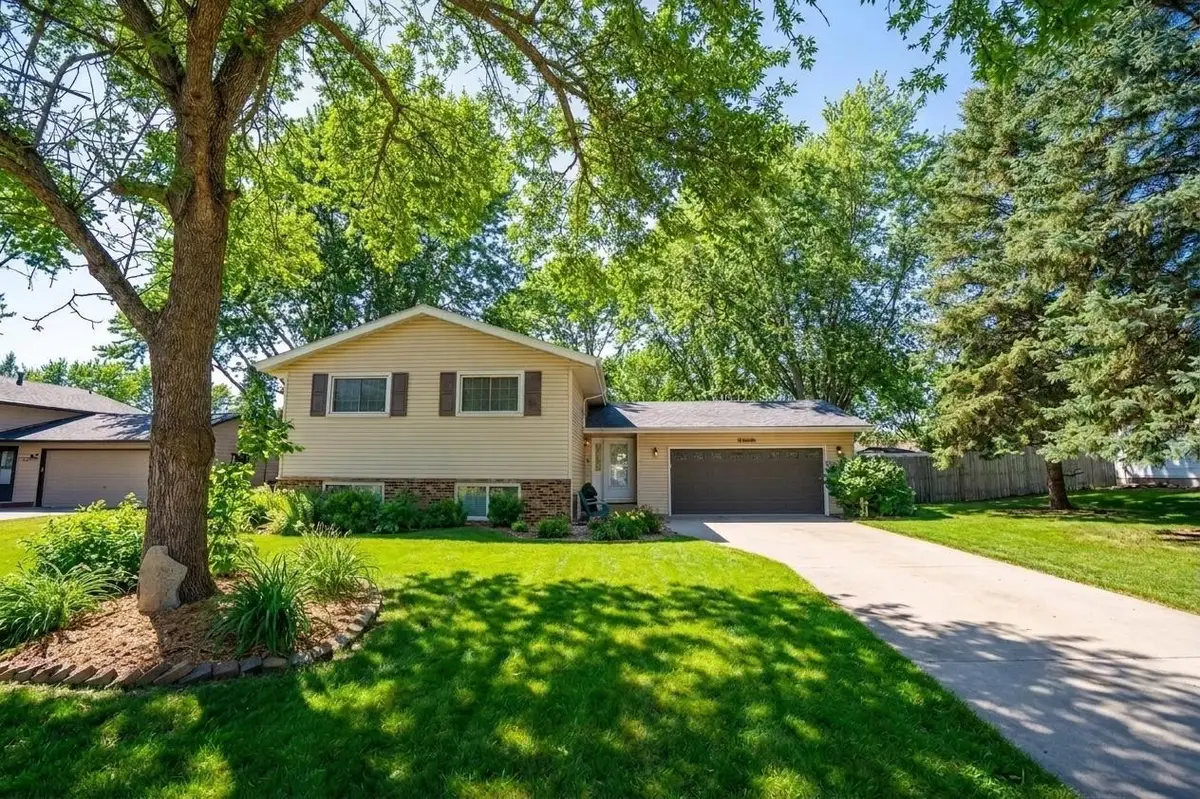 1400 17th Street Sw, Willmar, MN 56201 - #1