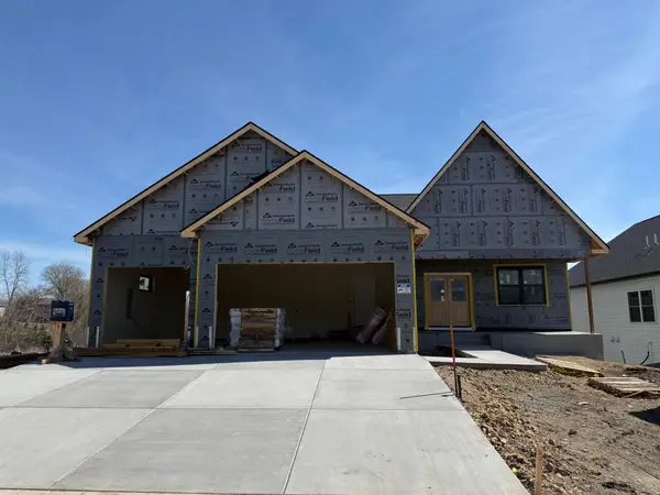 1949 Campfire Drive E, Waconia, MN 55387