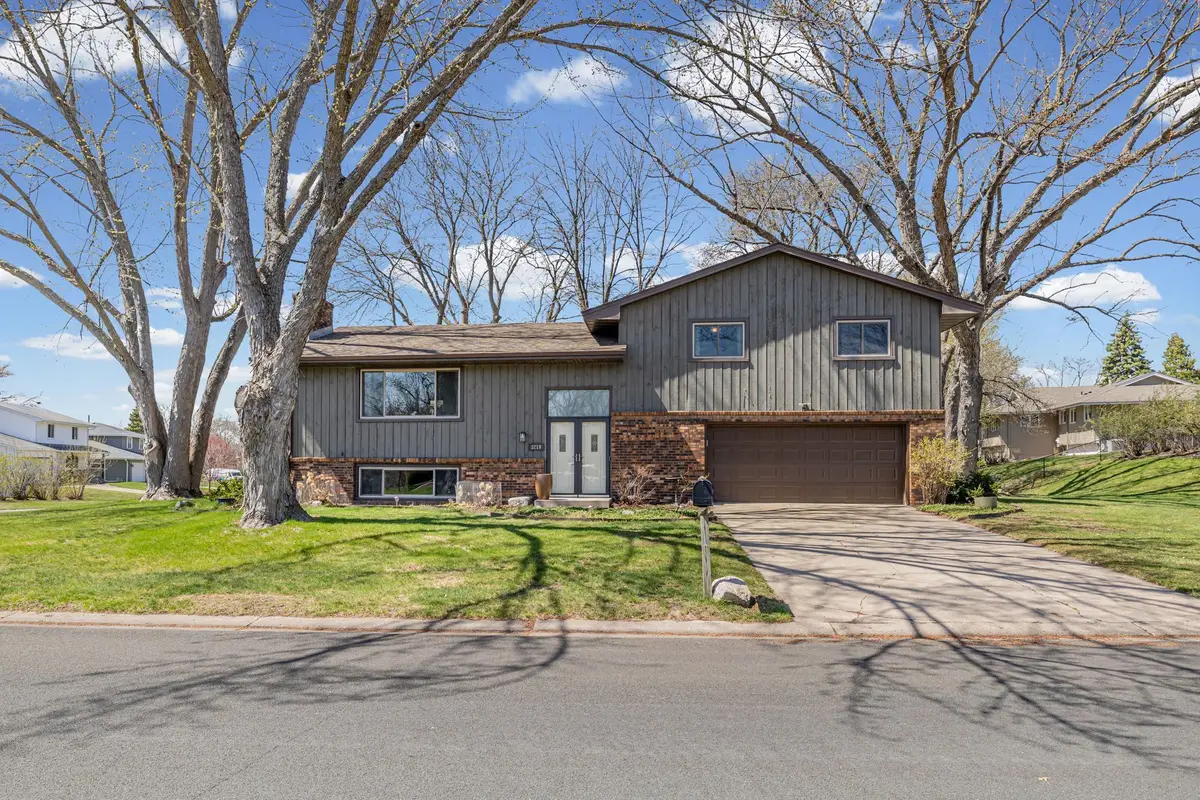 3219 Flag Avenue N, Minneapolis, MN 55427 - #1