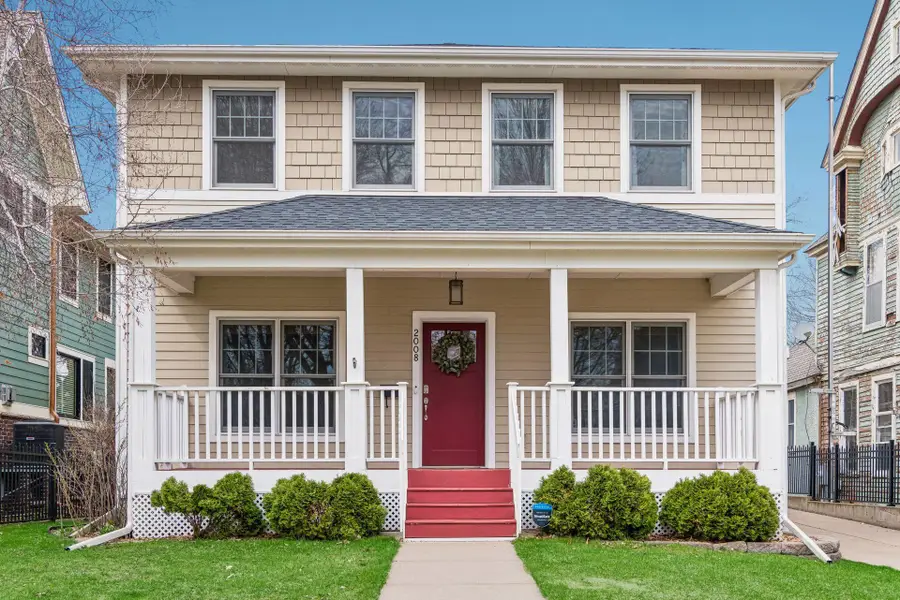 2008 Laurel Avenue W, Minneapolis, MN 55405 - #2