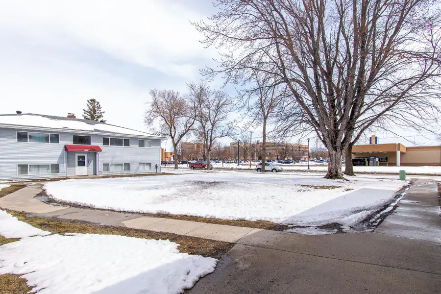 1809 13 1/2 Street S, Fargo, ND 58103 - #3