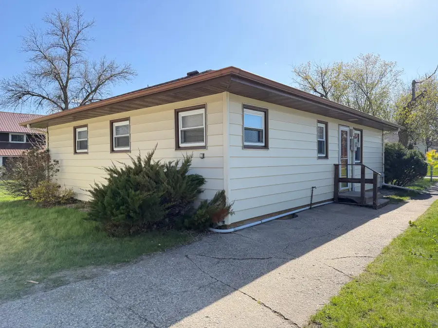 19 7th Avenue Ne, Elbow Lake, MN 56531 - #2