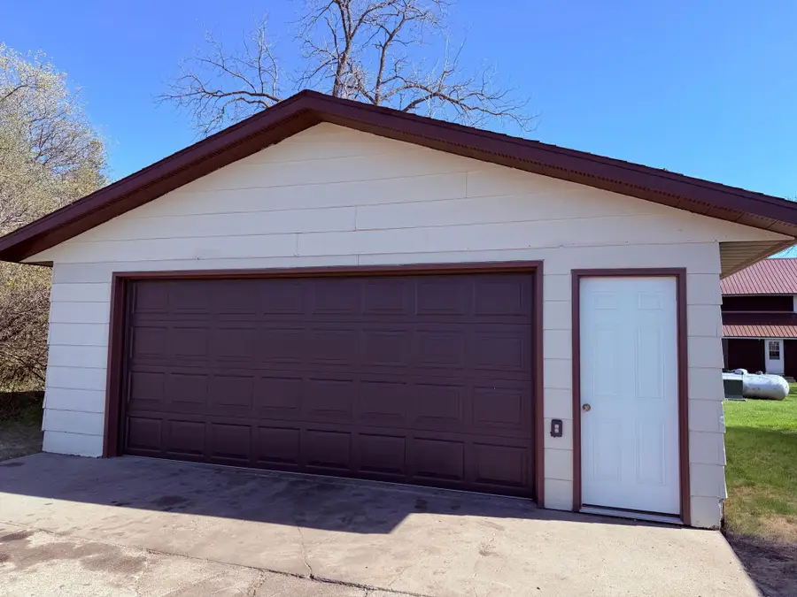 19 7th Avenue Ne, Elbow Lake, MN 56531 - #3
