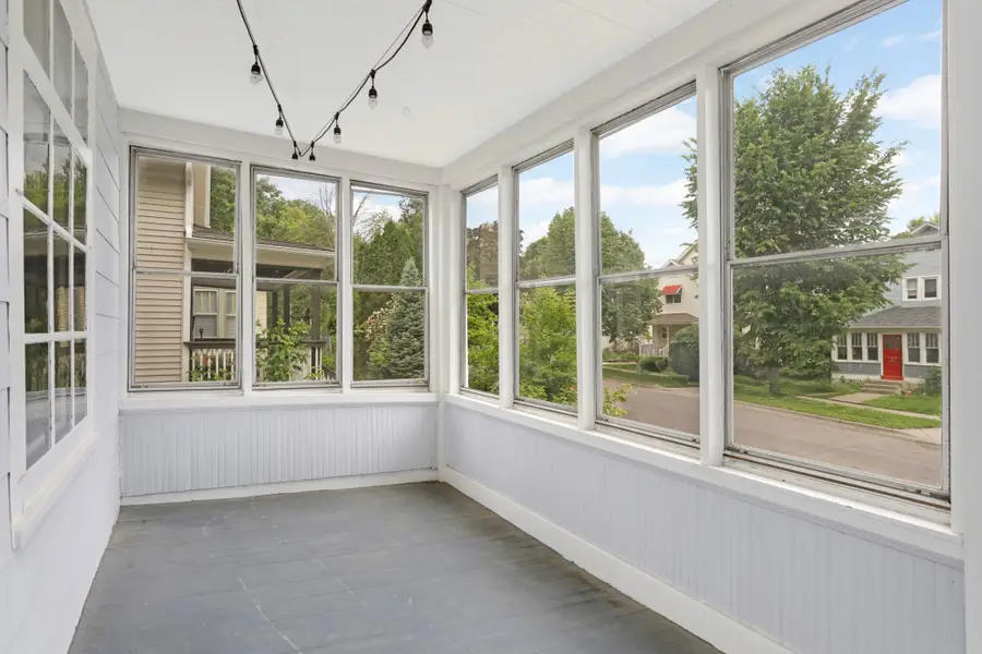 198 Robie Street W, Saint Paul, MN 55107 - #3